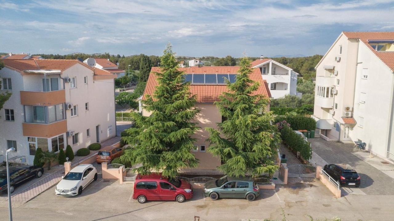 Apartmani Nedoklan سريما المظهر الخارجي الصورة