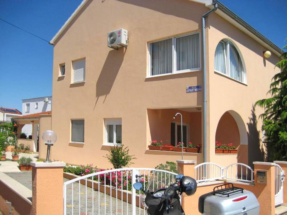 Apartmani Nedoklan سريما المظهر الخارجي الصورة