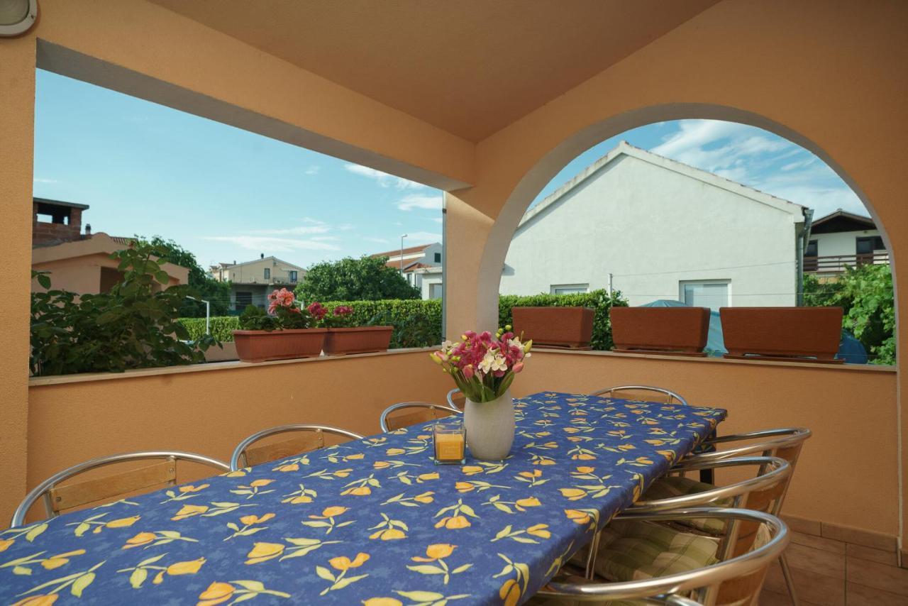 Apartmani Nedoklan سريما المظهر الخارجي الصورة